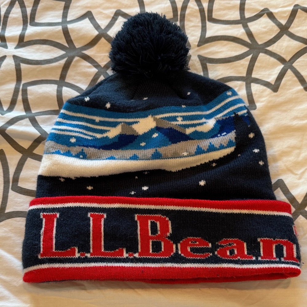 LLBean Vintage Classic Colorful Red White and Blue Winter Ski Katahdan Pom Hat
